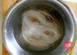Illustration of how to make garlic vermicelli with open side shrimp 11