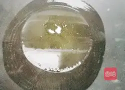 Illustration of how to make fried lotus root and meat 3