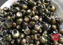 Illustration of how to make fried snails with sauce 4