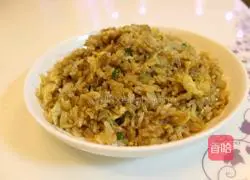 Illustration of how to make egg fried rice 8