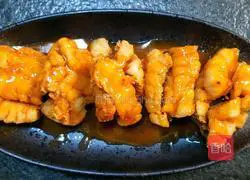 One fish, two meals (Part 1) Illustration of how to make grass carp with tomato sauce 8