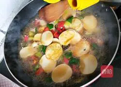 Illustration of how to make fried vegetarian chicken in oyster sauce 6