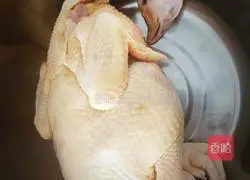 Illustration of how to cook chicken in rice cooker 1