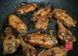 Illustration of how to make Coke chicken wings 7