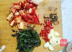 Laoganma's recipe for roasting bullfrog 2