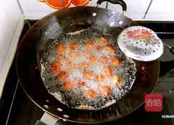 Illustration of how to make Jiaoliu meatballs 10