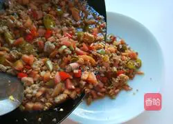 Illustration of the Beijing specialty dish of stir-fried minced pork with kimchi 13