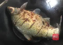 Illustration of how to cook Wuchang fish braised in rock sugar 5