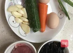 Illustration of how to make Mushu Pork 1