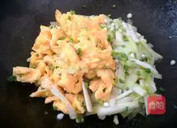 Here comes the recipe for the delicious and delicious fried eggs with chives 5