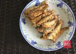 Illustration of how to make dry fried river fish 9