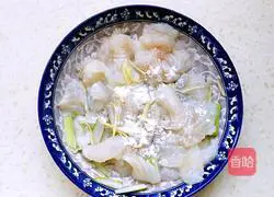 Illustration of how to make steamed baby cabbage with basa fish 3