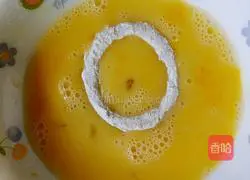 Illustration of how to make fried squid rings 6