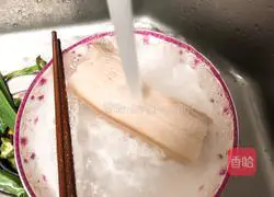 Illustration of spicy stir-fried twice-cooked pork 7