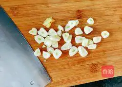 Illustration of how to stir-fry Pleurotus pleurotus Mushrooms with sea fish 6