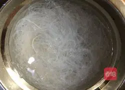 Illustration of how to make steamed scallops with garlic vermicelli 3