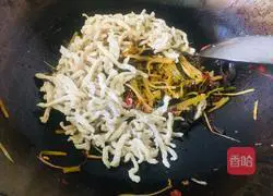 Illustration of how to make fish-flavored shredded pork 8