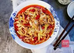 Illustration of how to make fried shredded pork with chives 13