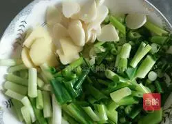 Pineapple Braised Pork Recipe Illustration 2