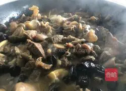 Illustration of how to cook black goat meat with Hakka rice wine 5