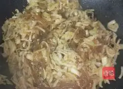 Illustration of how to make spicy and sour cabbage crystal powder 6