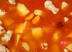 Illustration of how to make stewed potatoes and carrots with wing roots 20