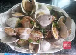 Illustration of how to make steamed clams 7