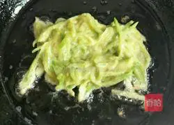 Illustration of how to bake green radish 4