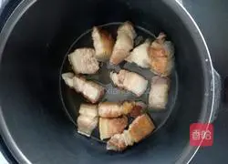 Illustration of how to make braised pork 4