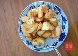 Illustration of how to make shredded potatoes 6