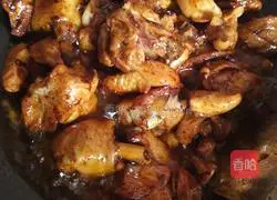 Illustration of how to make a large plate of chicken legs 5