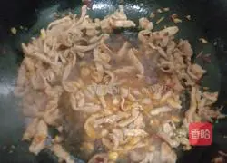Illustration of how to make fried shredded pork with potatoes 6
