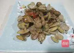 Illustration of how to make spicy fried clams 6