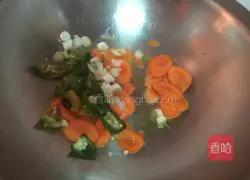 Illustration of twice-cooked pork 4