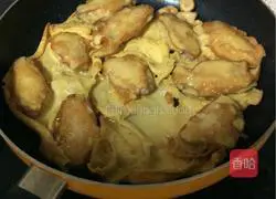 Illustration of how to make golden fried chicken wings 6