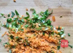 Illustration of how to make watermelon stuffed with meat 1