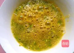 Illustration of how to make bitter melon and scrambled eggs 6