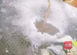 Illustration of how to make garlic crayfish 3