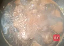 Illustration of how to make sweet and sour spareribs 8