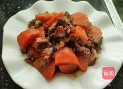 Illustration of how to make carrot stewed beef brisket 6