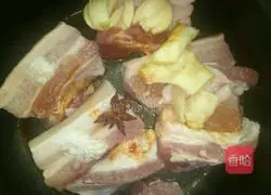 How to make braised pork with pickled vegetables Illustration 5