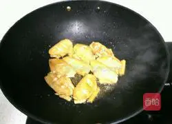 Illustration of how to make potato-roasted chicken wings 8