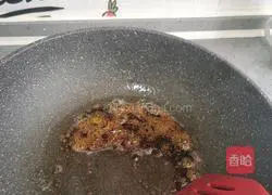 Illustration of how to make chestnut roasted chicken nuggets 10