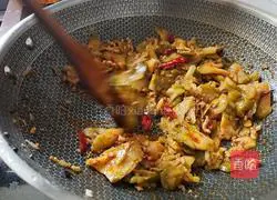 Illustration of how to make spicy minced pork and mustard vegetables 13