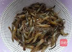 Illustration of how to cook hairy river shrimp 1