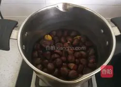 Illustration of how to cook fresh shrimps and chestnuts 4