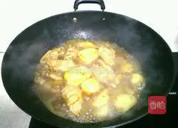 Illustration of how to make potato-roasted chicken wings 10