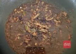 Illustration of how to make spicy meat sauce 3