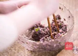 Spring soup.Drinking this bowl of spring soup on the vernal equinox is the spring scenery of the new year.Illustration of how to make the spring scene in the new year 6