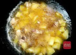 Illustration of how to make curry potato chicken nuggets 7